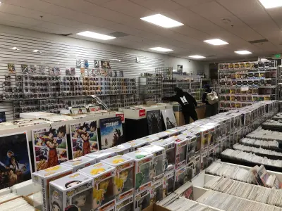 Comics & Anime, business photo 2