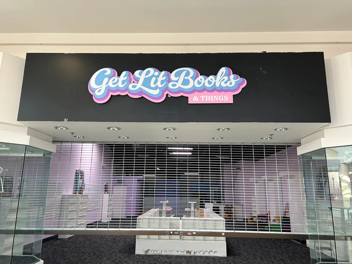 get lit books things