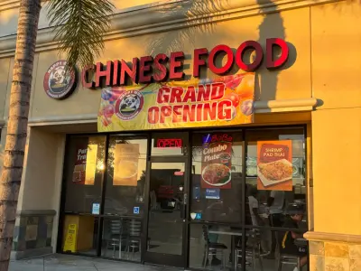 Happy Wok business photo