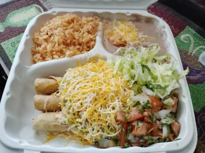Los Armando’s Mexican Food, business photo 4