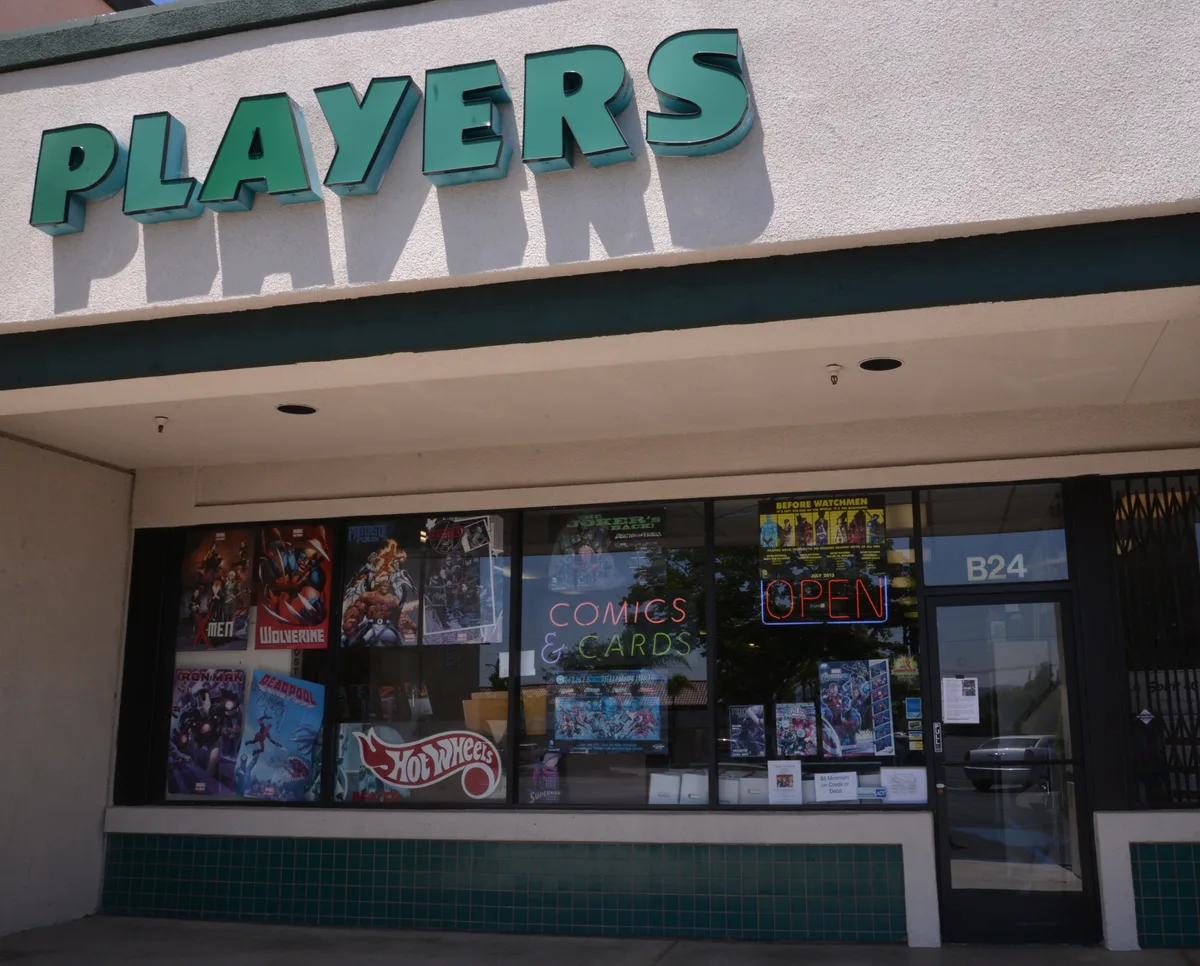 players comics and cards