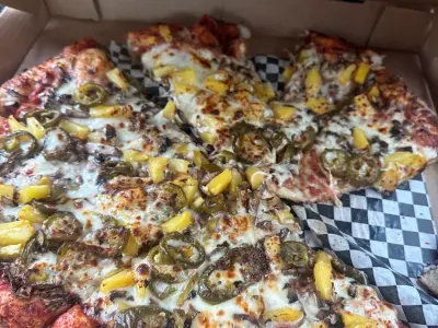 Red Maple Pizza, business photo 3