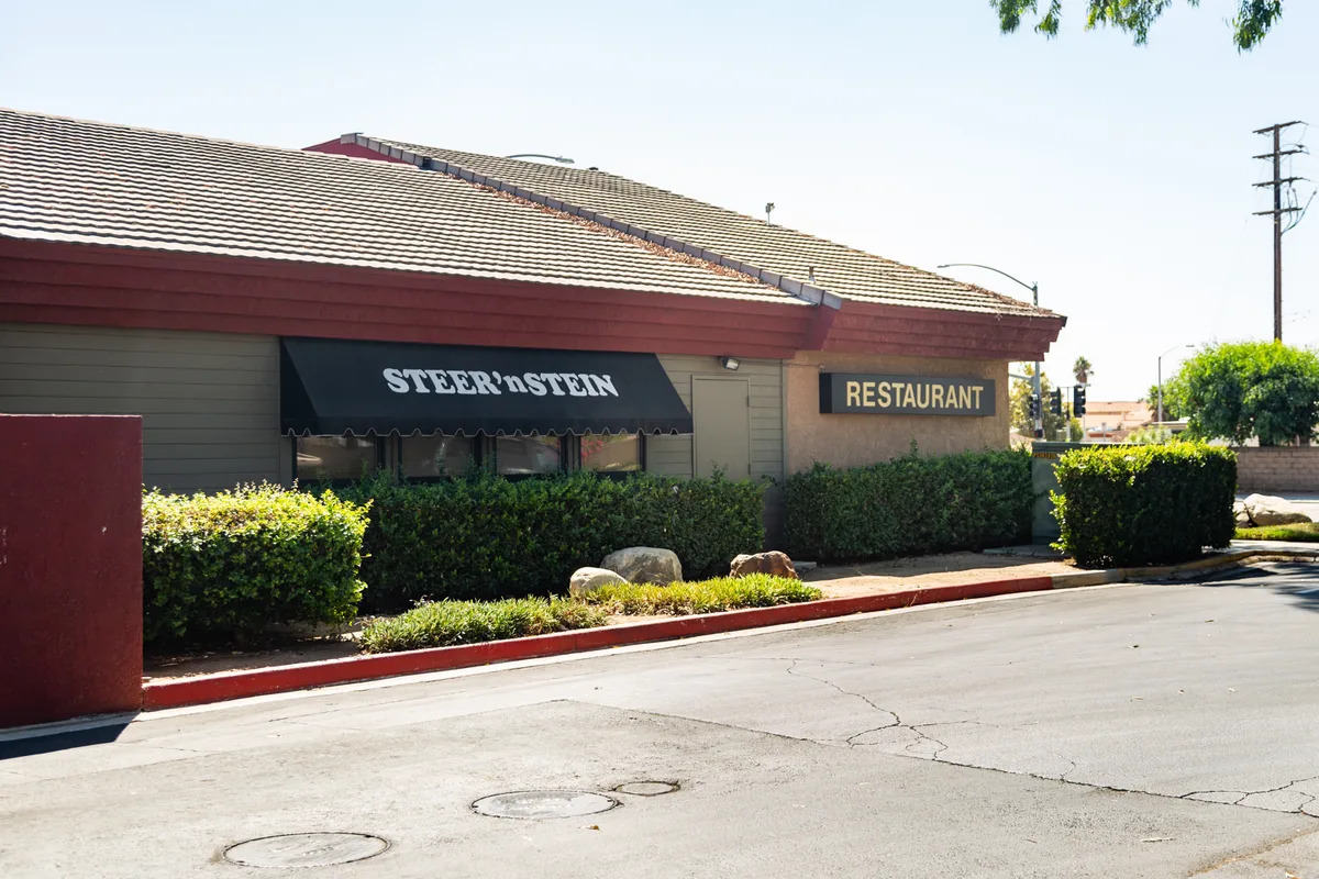 Steer 'n Stein
